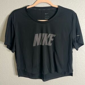 Nike Activewear Cropped Tee - NWT